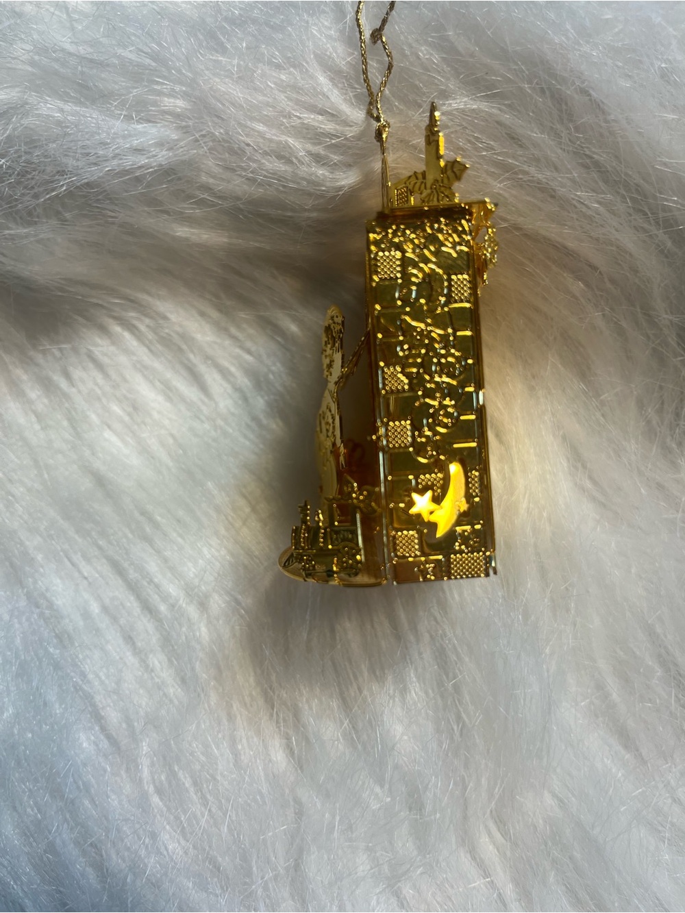 Danbury Mint 2001 23KT Gold Plated Ornament “Waiting For Santa”. - Picture 4 of 7